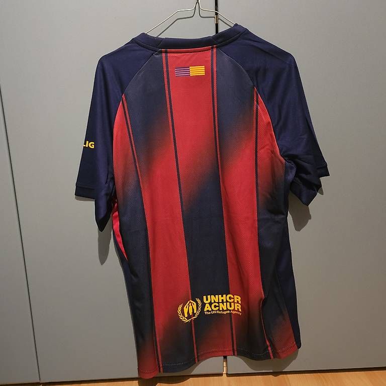 T-shirt: Maglia Bacellona – Usato da novazzano venduto da remolabarca1 1