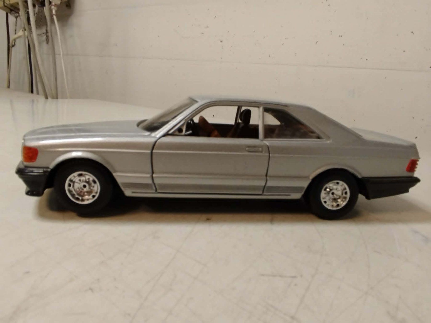 Bburago Voitures modèles: Bburago Mercedes-Benz – D'occasion à La Chaux-de-Fonds par Emmaus2300CDF