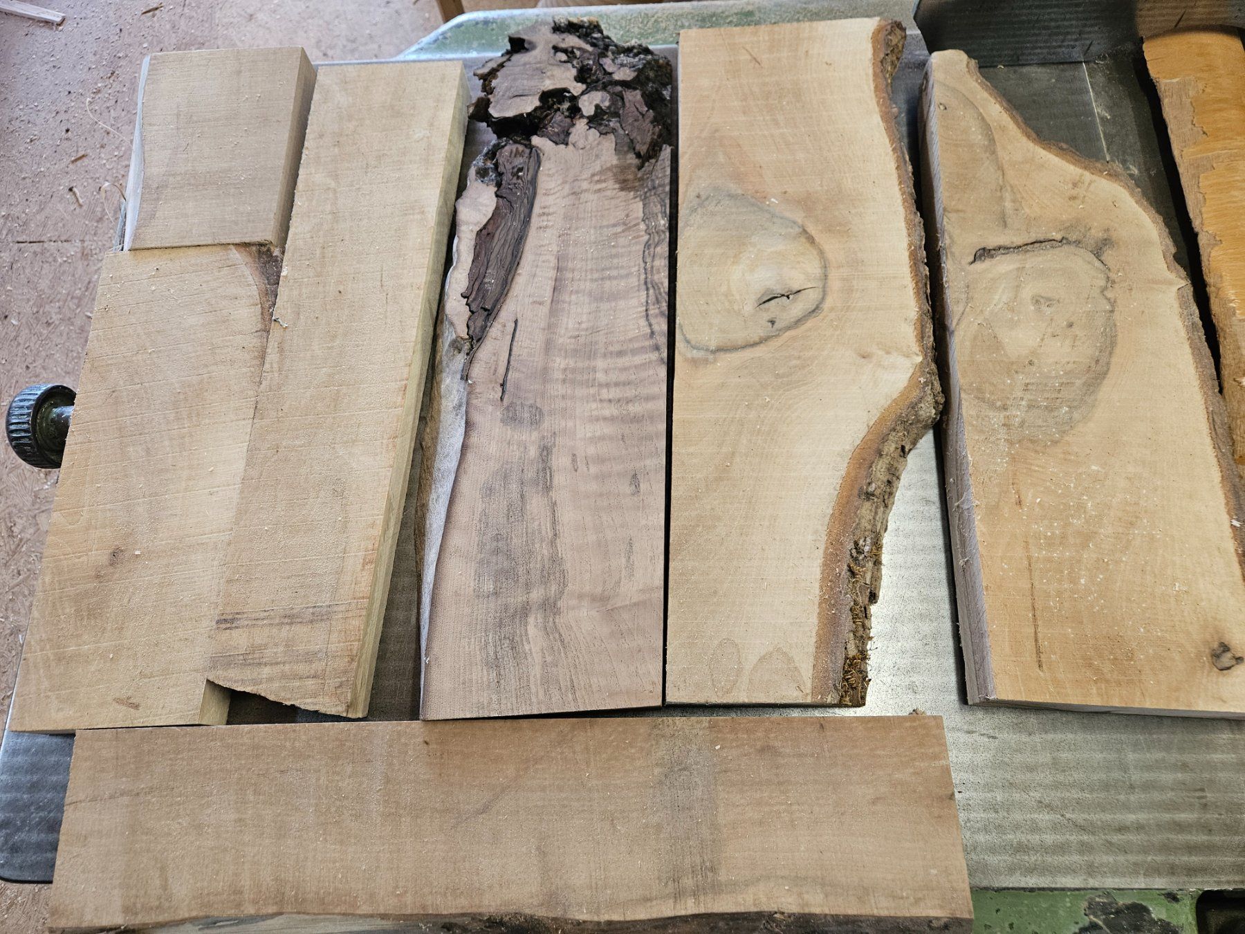 Articoli in legno: Nussbaum Holz – Nuovo (secondo la descrizione) da Schangnau venduto da egli6.2