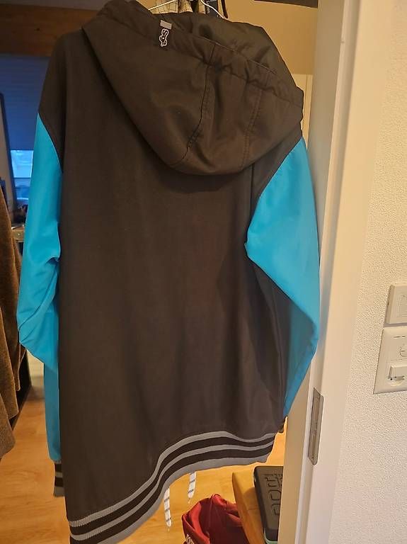 Giacche: Veste ski Saga – Usato da Semsales venduto da leg_h8lk 1