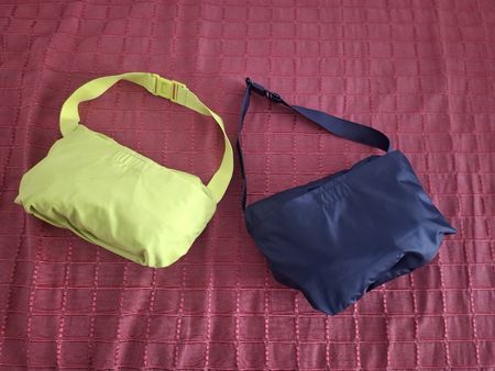 Regen Poncho gelb und blau mit Kapuze Grösse One Size neu