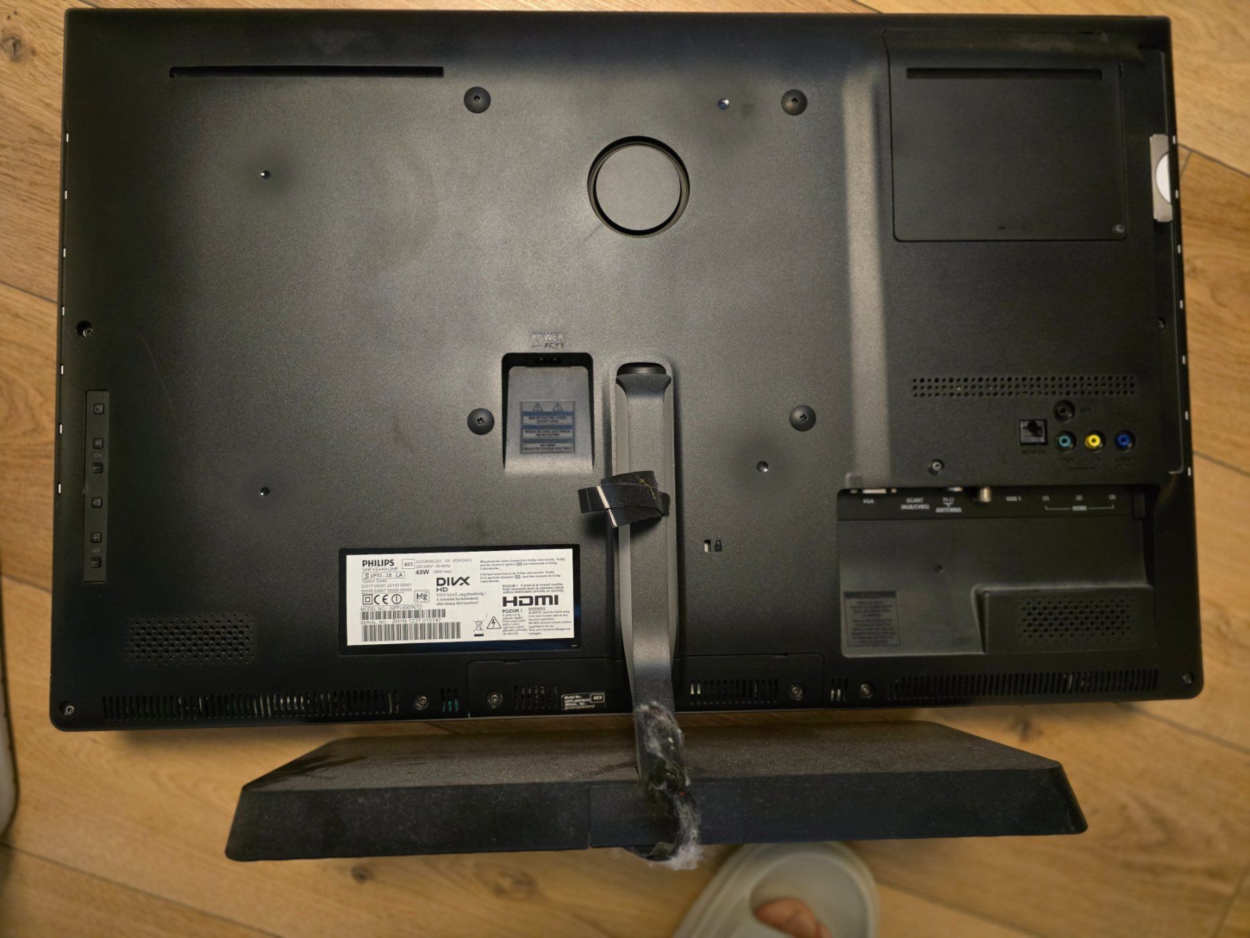 Appareils TV: Fernseher Philips 32PFL6007K/12 defekt – Défectueux à Muhen par Metallica80 1