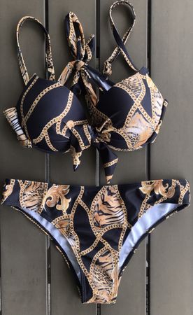 Bikini in Gold-Ketten-Optik, Grösse M, C-Cup