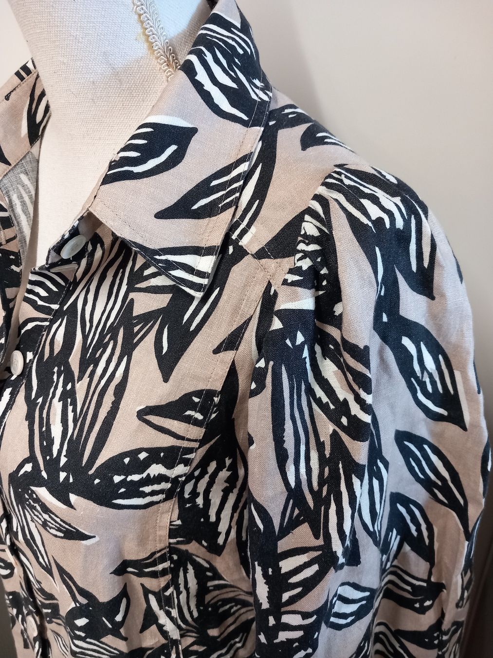 Kleider: Eve in Paradise Leinenkleid Gr.38, Muster – Gebraucht aus Gwatt (Thun) von umwelt-brocki 2