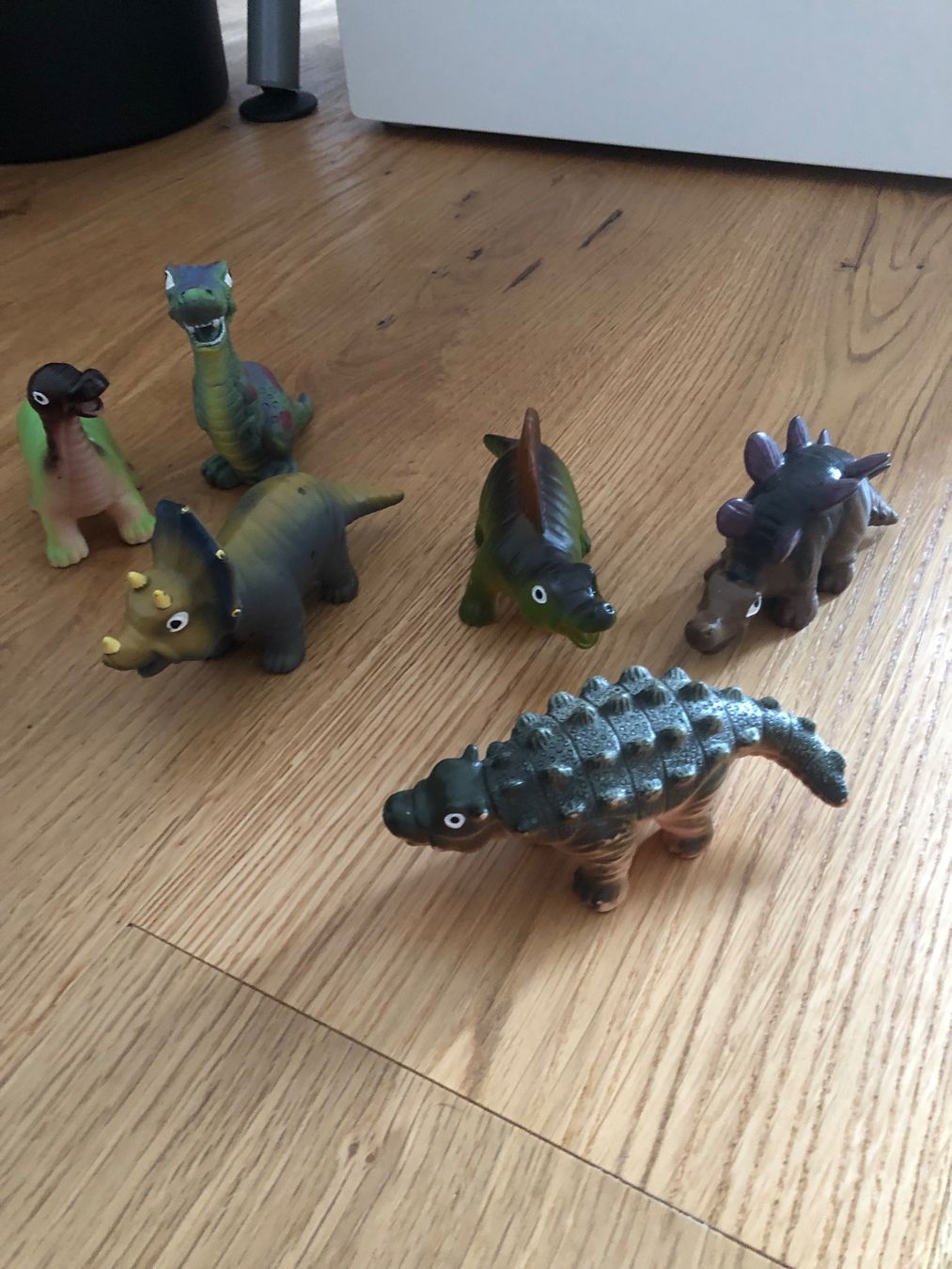 Giocattoli: 6 DINOSAURIER – Usato da Wattwil venduto da jopara