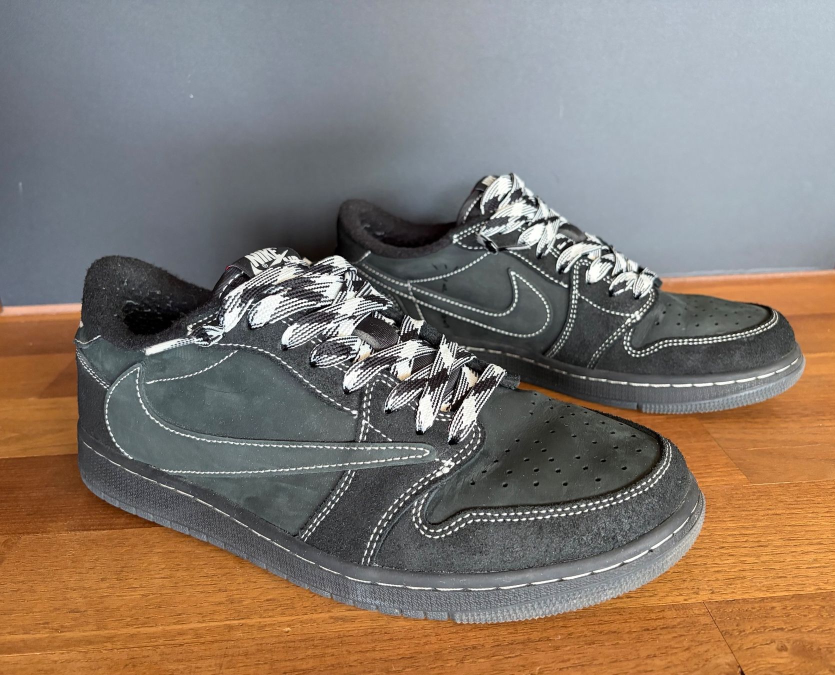 Scott Chaussures hommes: AIR Jordan 1 - Travis Scott black phantom 42.5 – D'occasion à Schmerikon par triathlon2010 3