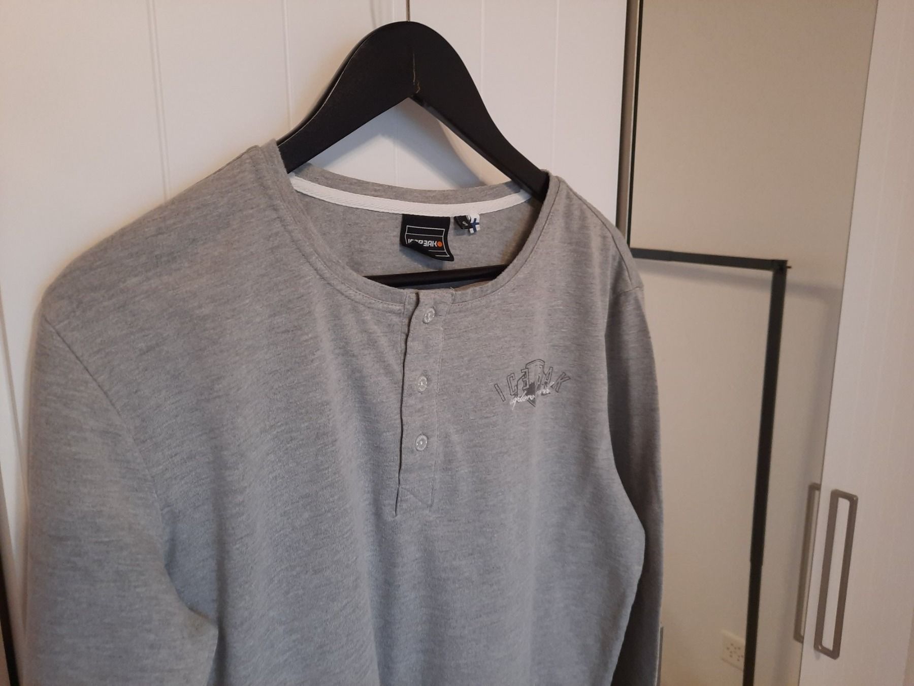 Icepeak Maglioni & Felpe: dünner langarm Pulli Gr. S  / Farbe: uni hellgrau – Usato da Einigen venduto da Pretorius66 5