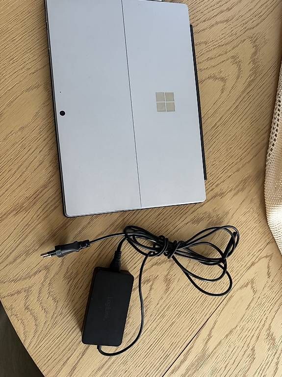 Microsoft Notebooks: Surface Pro 7 – Gebraucht aus Basel von chiar28 2