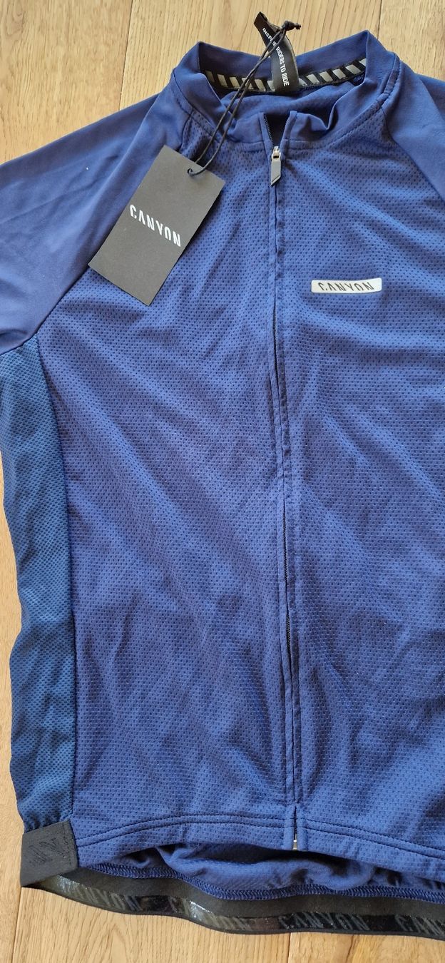 Canyon Canottiere & Pantaloni: Rennradtrikot Herren – Nuovo e nell'imballaggio originale da Tagelswangen venduto da Ricky1966