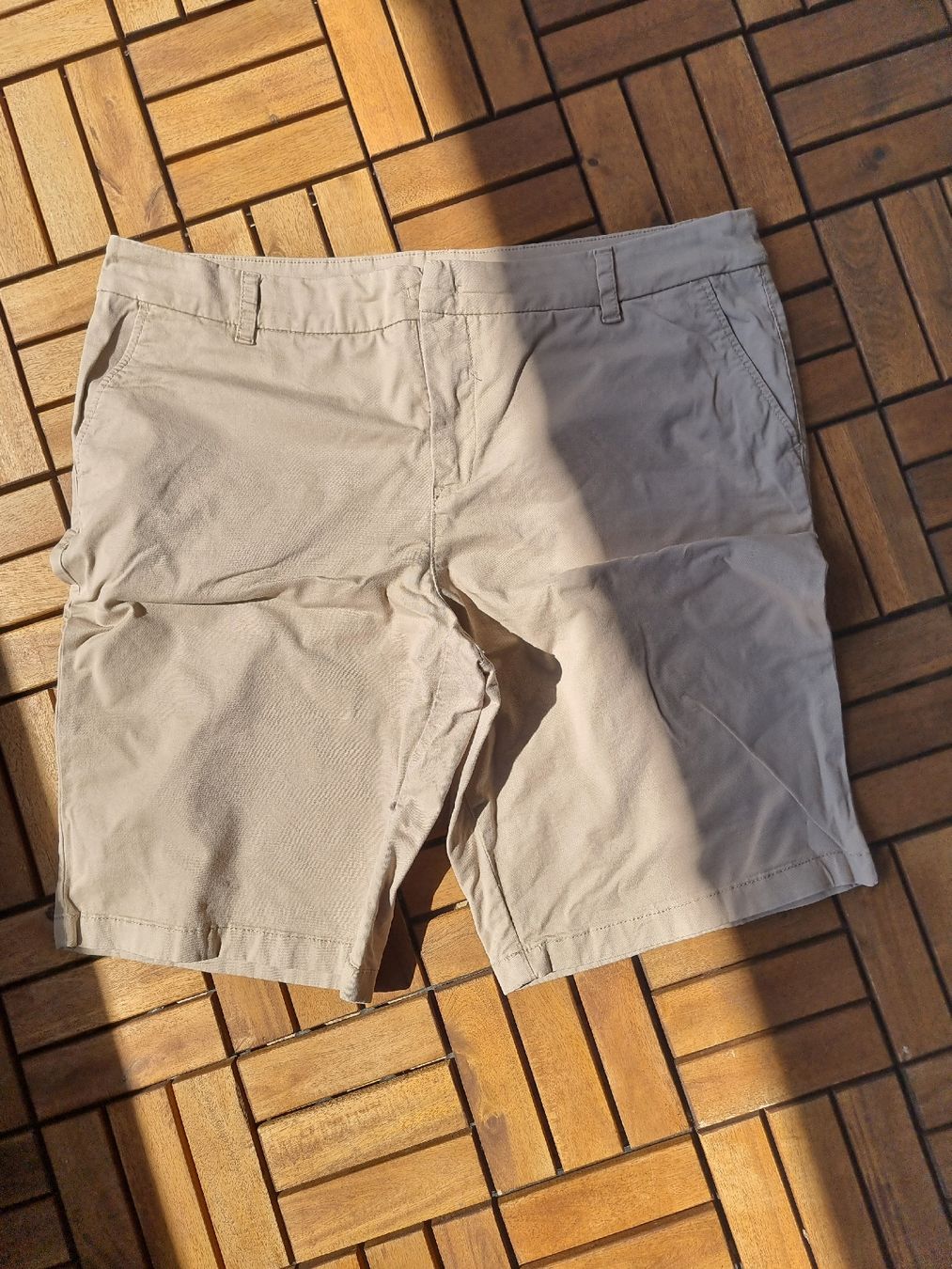 C&A Pantaloni: Stoffhose kurz EU44 – Usato da Balzers venduto da Homeandgarden