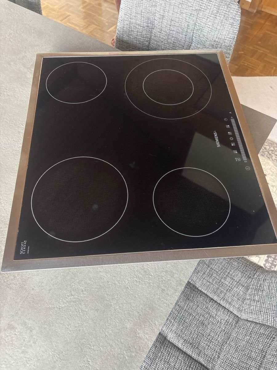 Cucine: Siemens Glaskeramik Kochfeld – Usato da Hildisrieden venduto da hotel.mamma