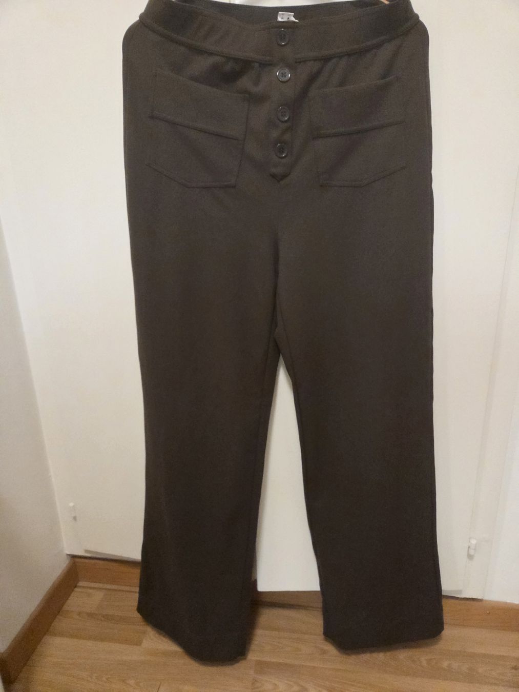 Halara Pantaloni: Halara olive green wide-leg pants – Nuovo (secondo la descrizione) da Basel venduto da nin_8vcy 1