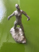 Kleine Silberzinnfigur, mitmenschliche Gestalt