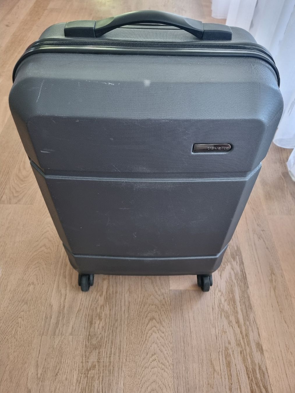 Valises de voyage: Handgepäckkoffer  – D'occasion à Luzern par Milena345
