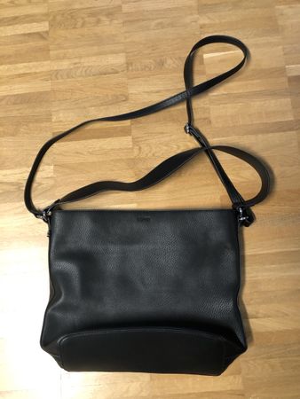 Schultertasche