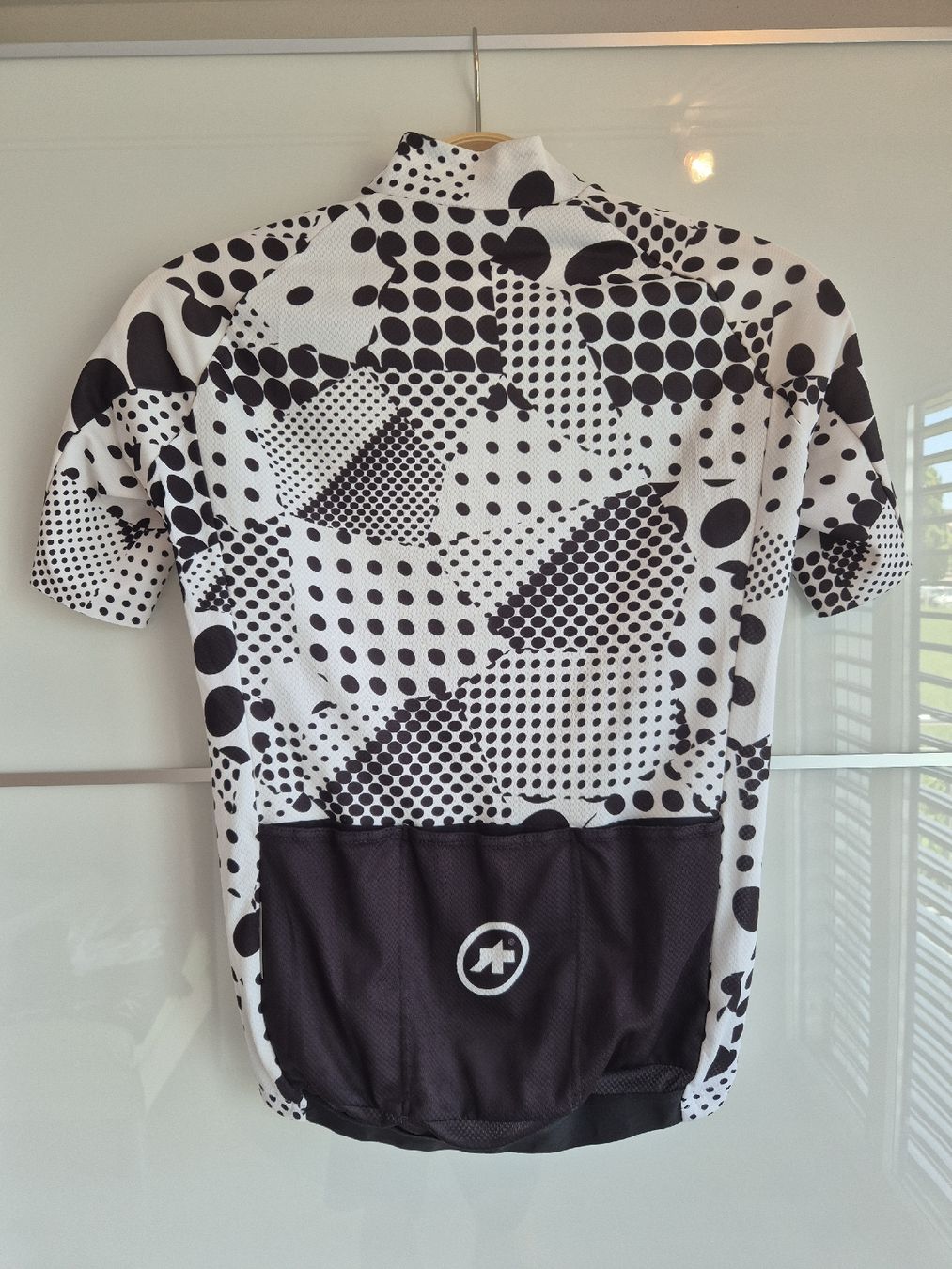 Assos Canottiere & Pantaloni: Assos Jersey Grösse S – Usato da Hitzkirch venduto da dev_7kc2 1