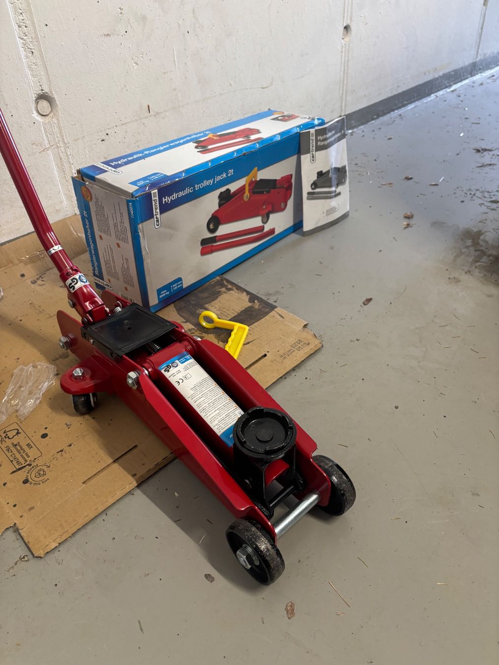 Automobili: Car jack. 2.5T. Good condition. – Usato da Schindellegi venduto da jac_55n5
