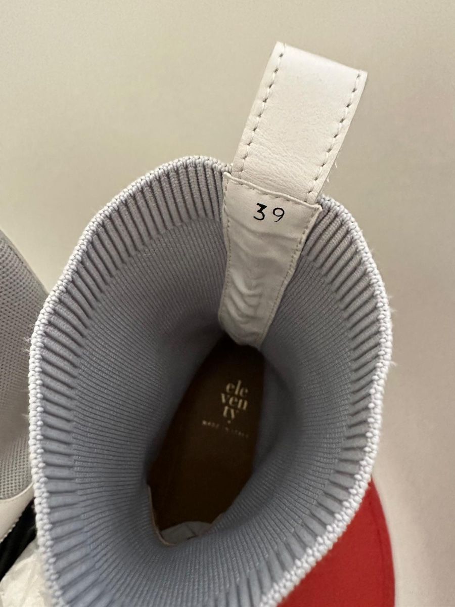 Eleventy Scarpe da donna: Stiefele Eleventy – Nuovo e nell'imballaggio originale da Binningen venduto da Yuliya15 3