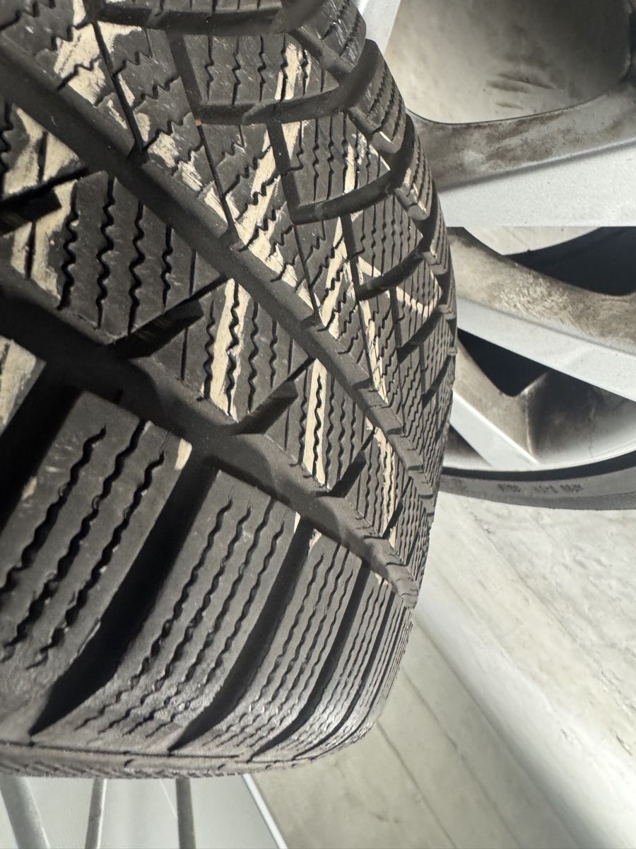 Pneumatici & Ruote complete: Bmw Winterräder zu Verkaufen  – Usato da Untersiggenthal venduto da Akokollari 6