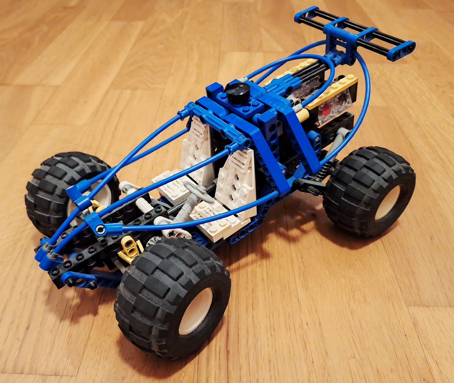 Lego Kit di costruzioni: Lego Technic Buggy 8437 von 1997 – Usato da Triesen venduto da BLACKSHEEP75