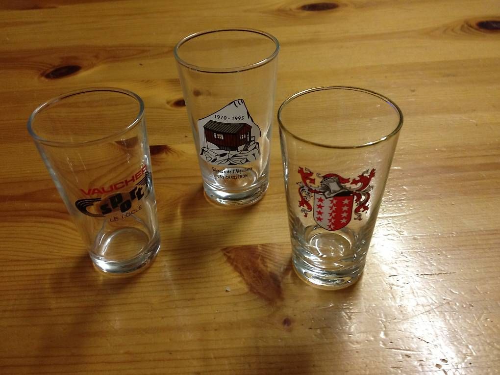 Bicchieri: Verres – Usato da Yvonand venduto da mabrocante