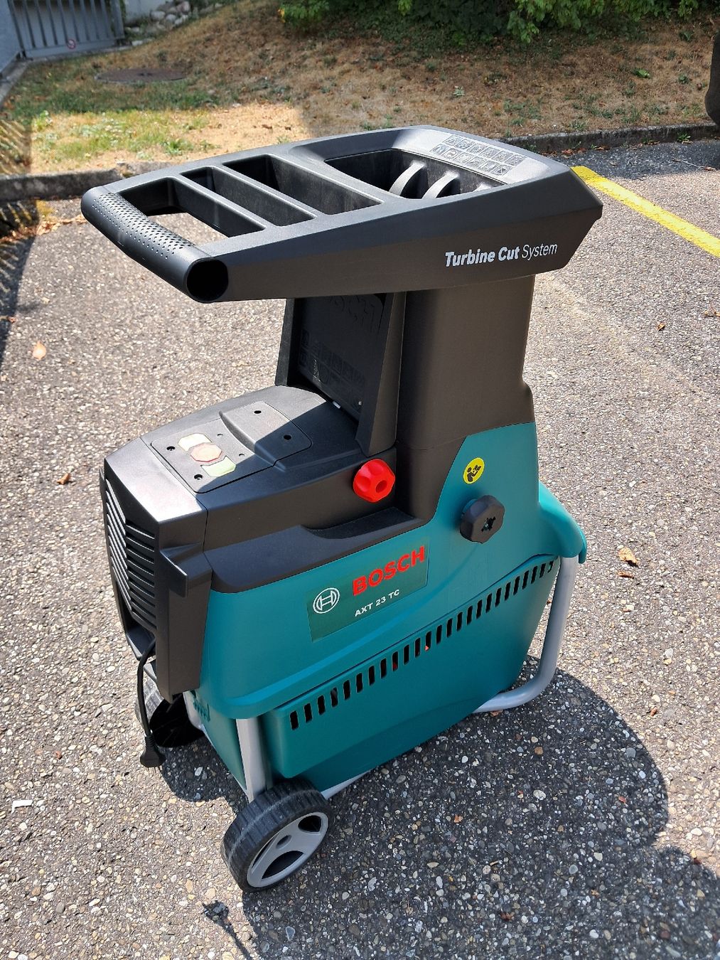 Bosch Trinciatrici: Häcksler Bosch AXT 23 TC – Usato da Strengelbach venduto da Wedi73 9