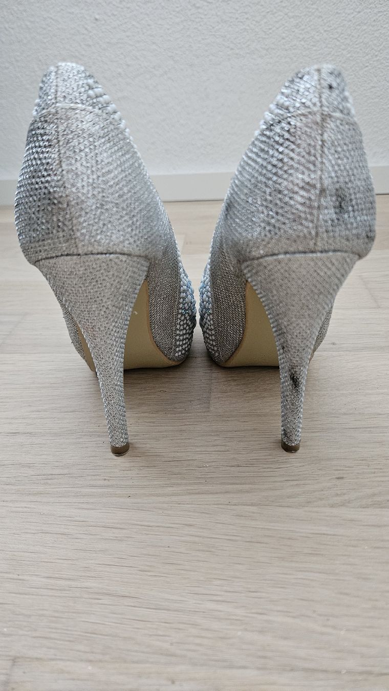Scarpe da donna: Glitzernde High Heels, Silber, Grösse 37 – Usato da Winterthur venduto da an.ki 1