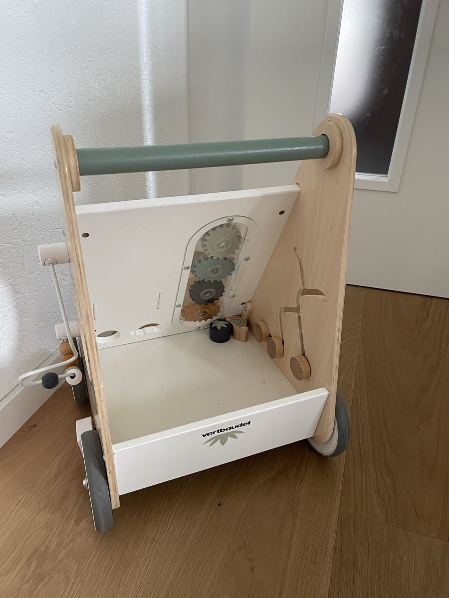 Veicoli per bambini: Vertbaudet Lauflernwagen aus Holz – Usato da Sitterdorf venduto da pappla