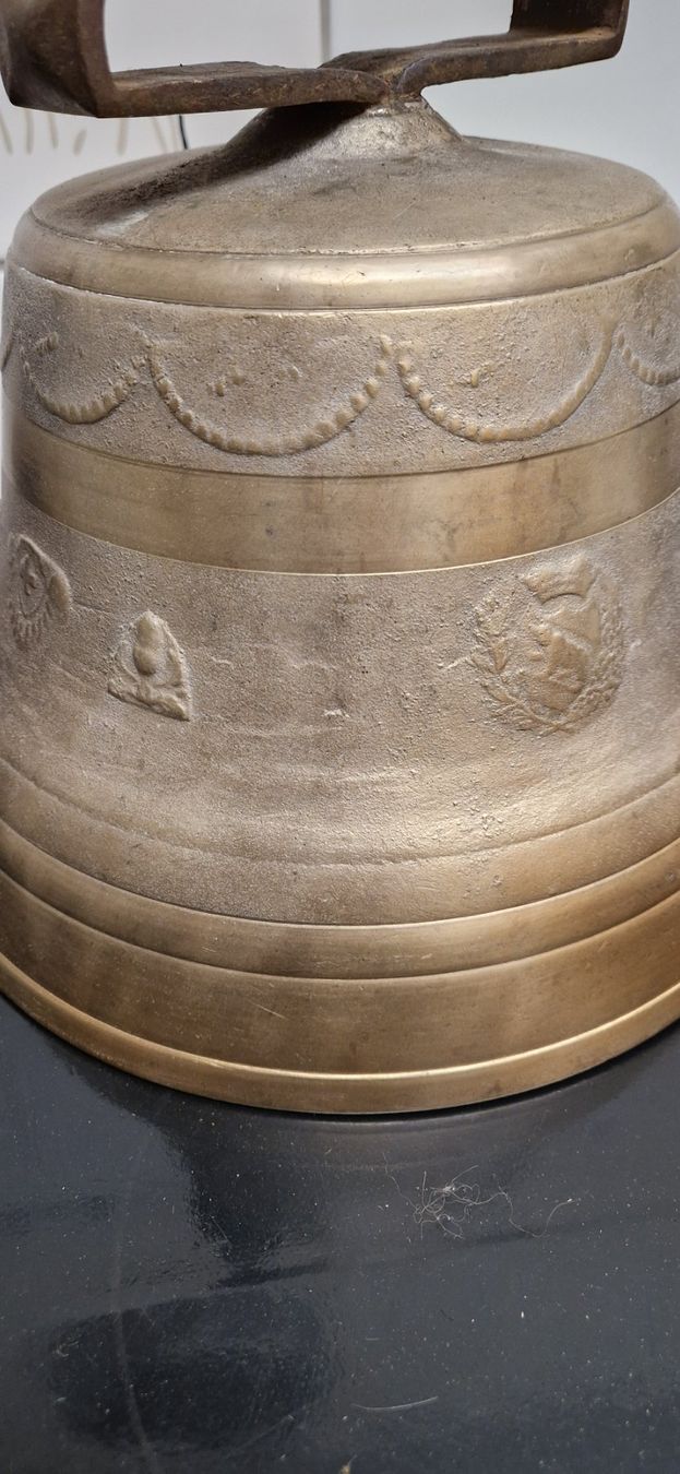 Glocken & Treicheln: Biaggi Glocke – Gebraucht aus Fischenthal von sackblitz 1