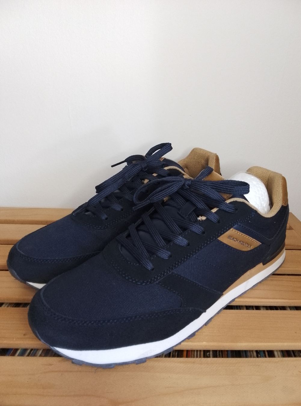 Scarpe da uomo: Beach Mountain Sneaker, Size 45 – Nuovo (secondo la descrizione) da Glarus venduto da PICKER-GENIUS