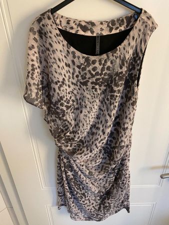 Guess Jaguar Kleid, Einheitsgrösse (S/M)