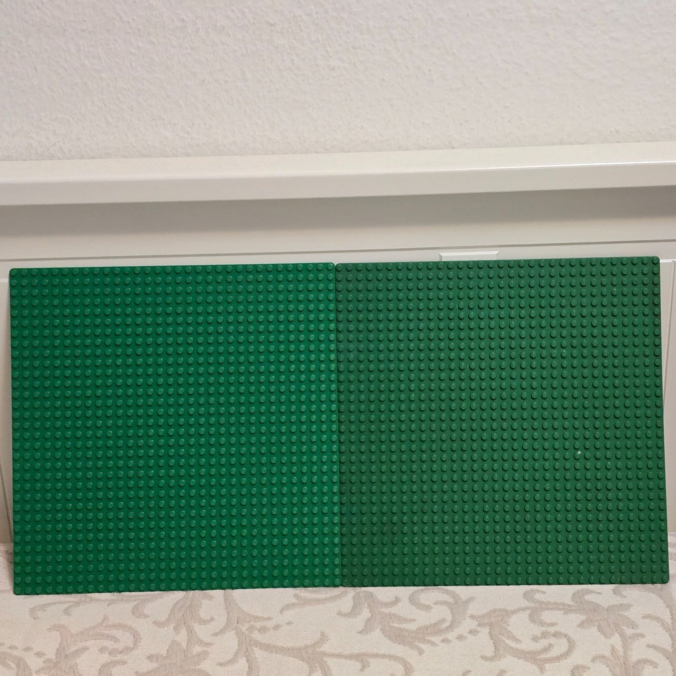 Lego Baukästen: Lego 2x Basis Platten 32x32 – Gebraucht aus Basel von Swi-7621