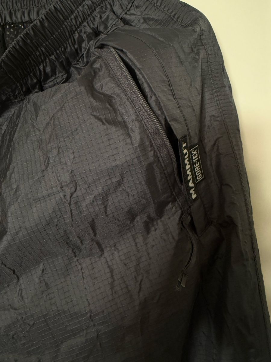 Mammut Pantaloni: Mammut GoreTex Regenhose S – Usato da Basel venduto da momo.st 4