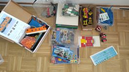 Lot de LEGO: 4549, 7733, 4514, 4552, ferrari, ...