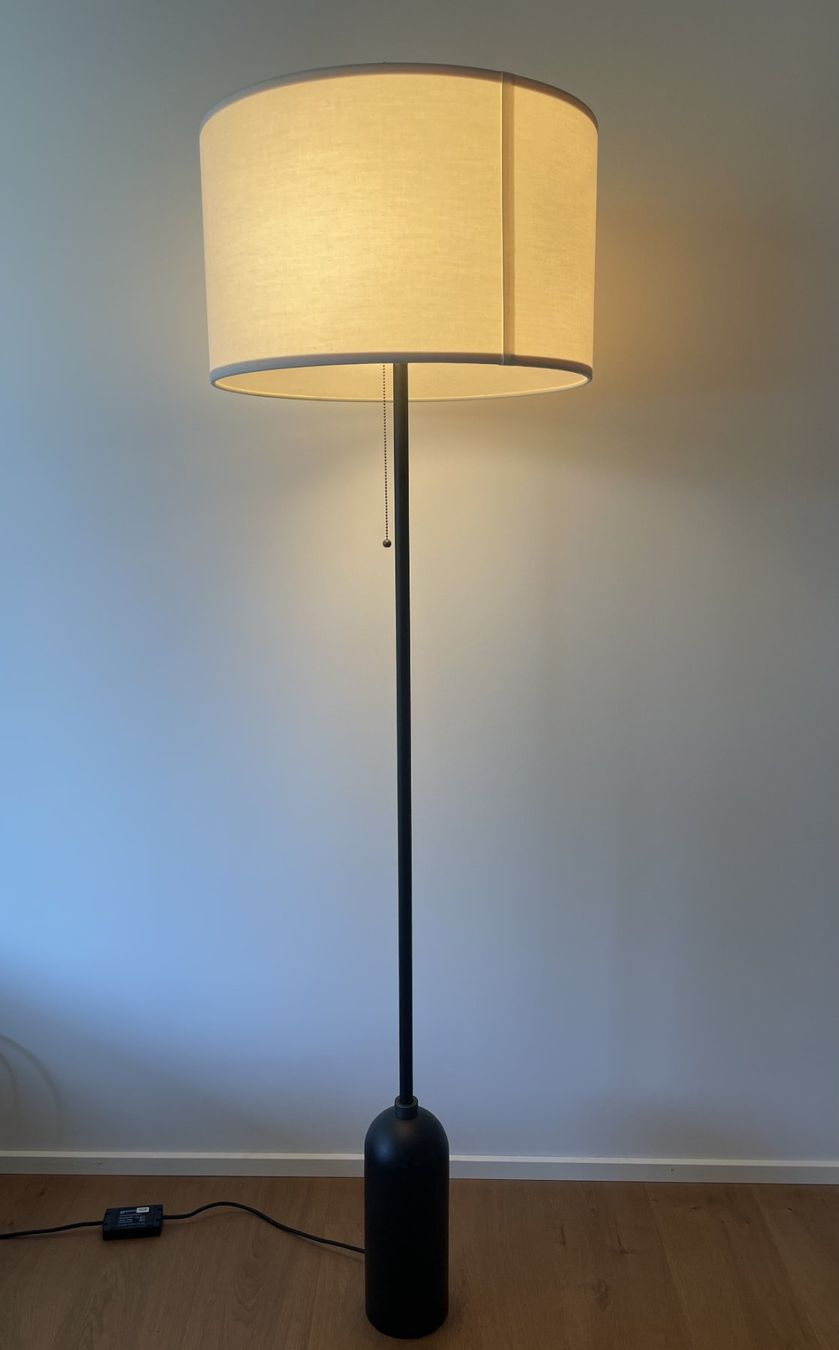 Gubi Lampade: Gubi - Stehlampe Gravity – Usato da Baar venduto da Gregor1