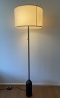 Gubi - Stehlampe Gravity