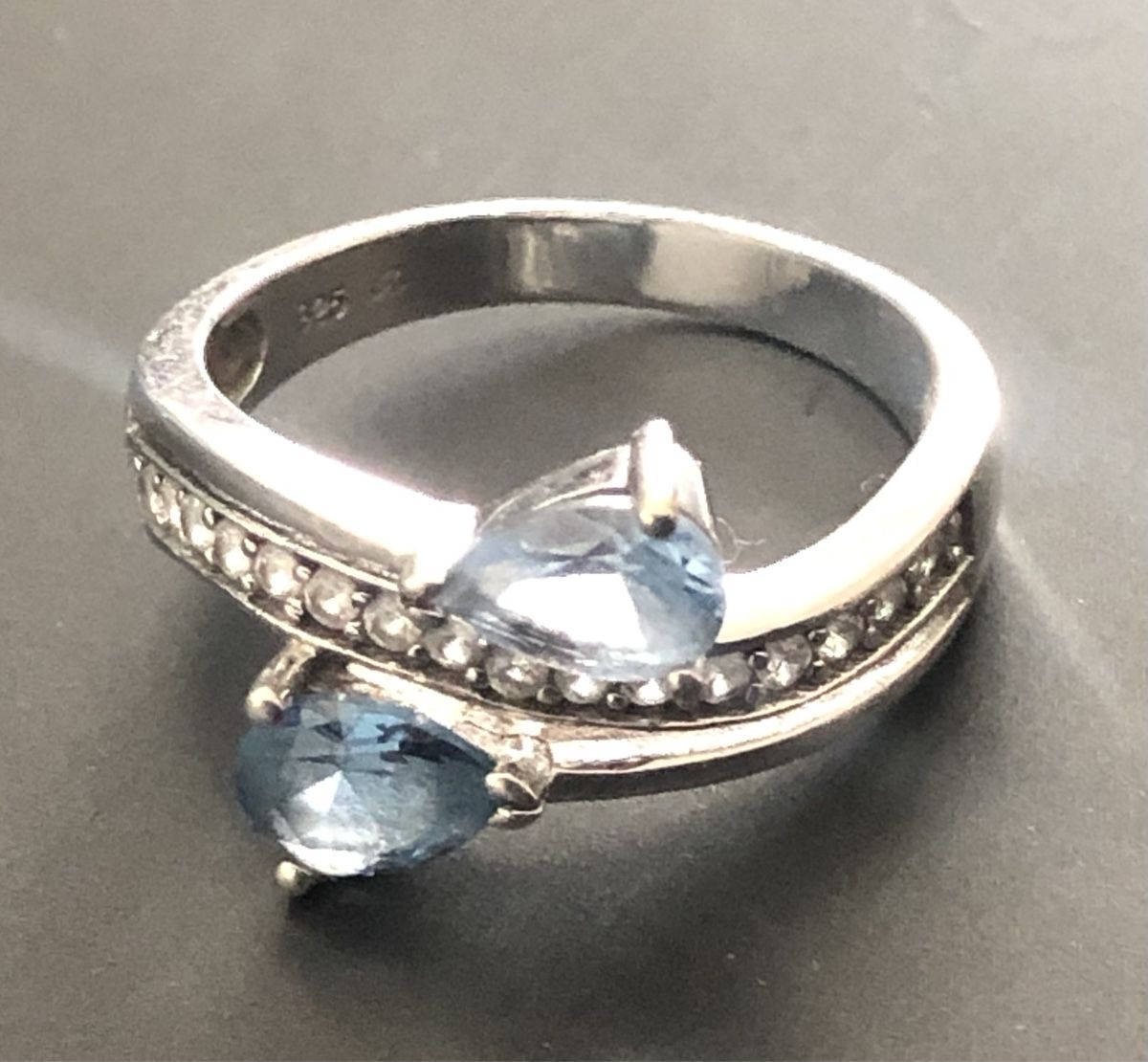 Anelli: Silberring 💍 mit hellblauen Zirkonia – Usato da Luzern venduto da Pool33