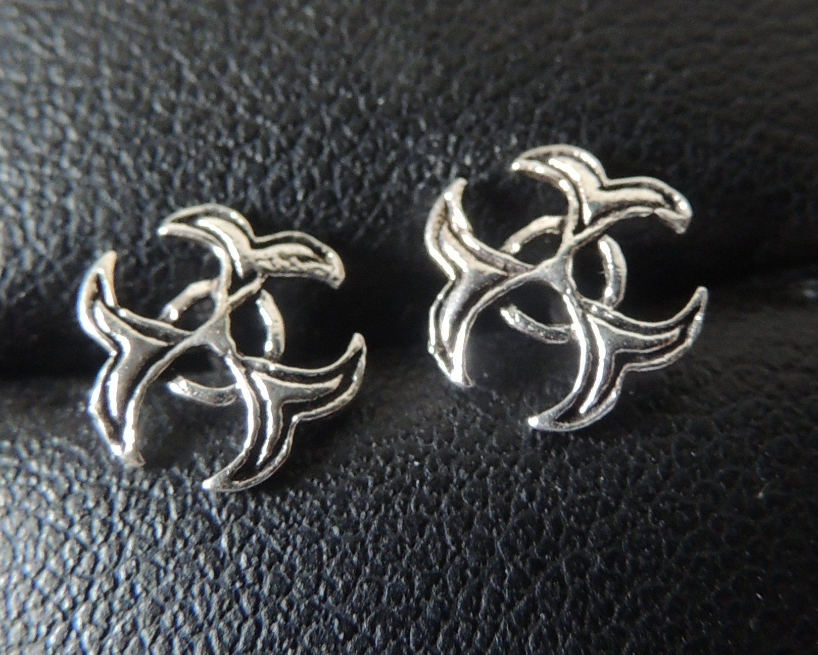 Boucles d'oreille: Ohrstecker celtic rune  Silber 925 – Neuf avec emballage d'origine à Waldenburg par schaller707
