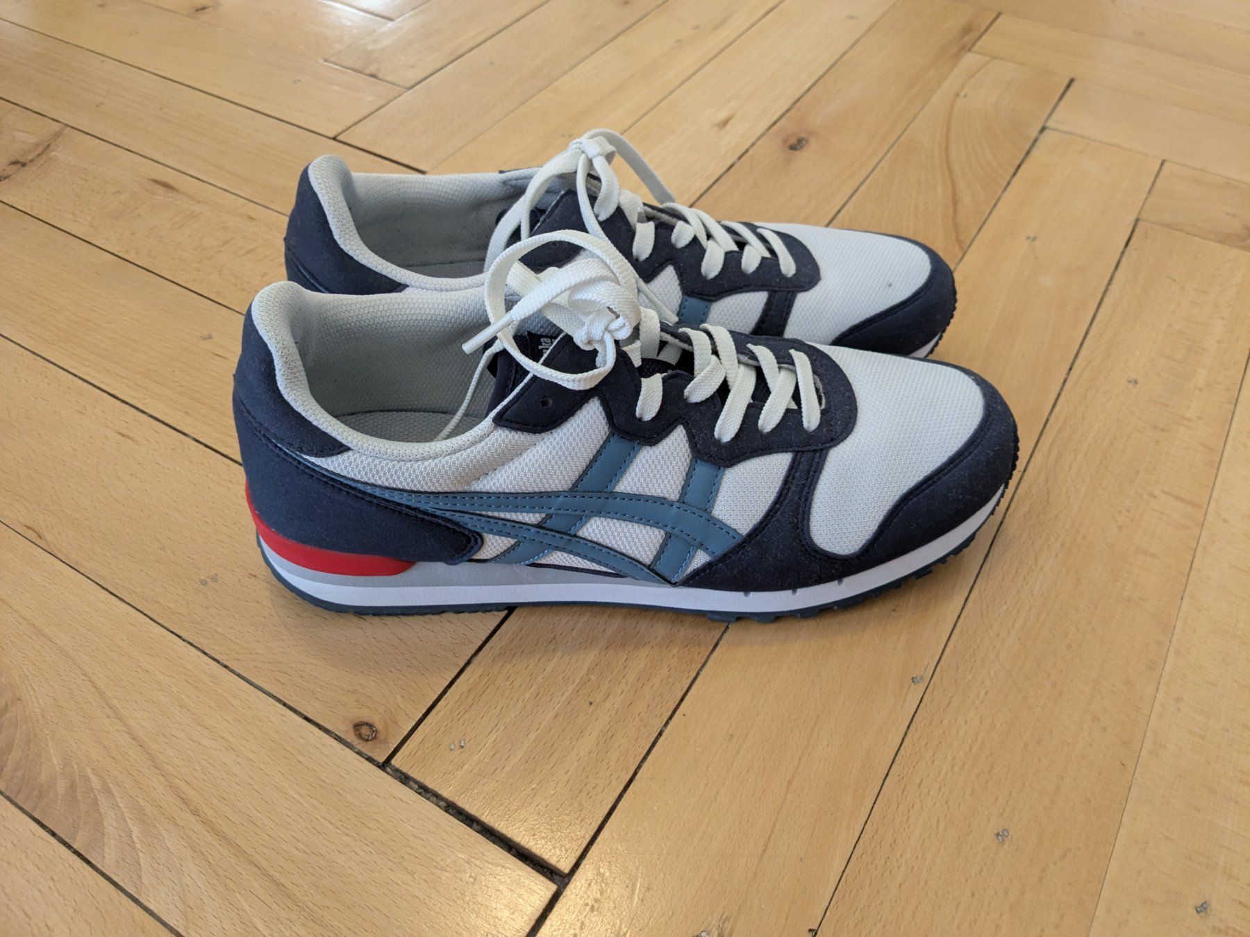Onitsuka Herrenschuhe: Onitsuka Tiger Sneaker Grösse EUR 42.5 / US 9 – Gebraucht aus Luzern von pmueller2 2