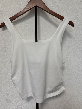 CropTop blanc été, taille XL, idéal pour les vacances!