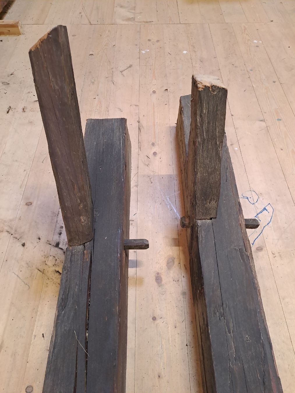 Articoli in legno: Altholz – Usato da Heimenschwand venduto da fipuae 1