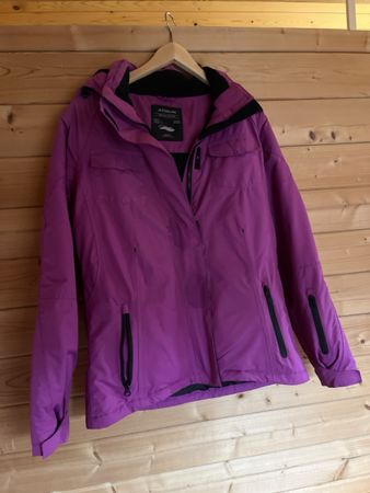 Gefütterte Winterjacke Grösse 38, Lila