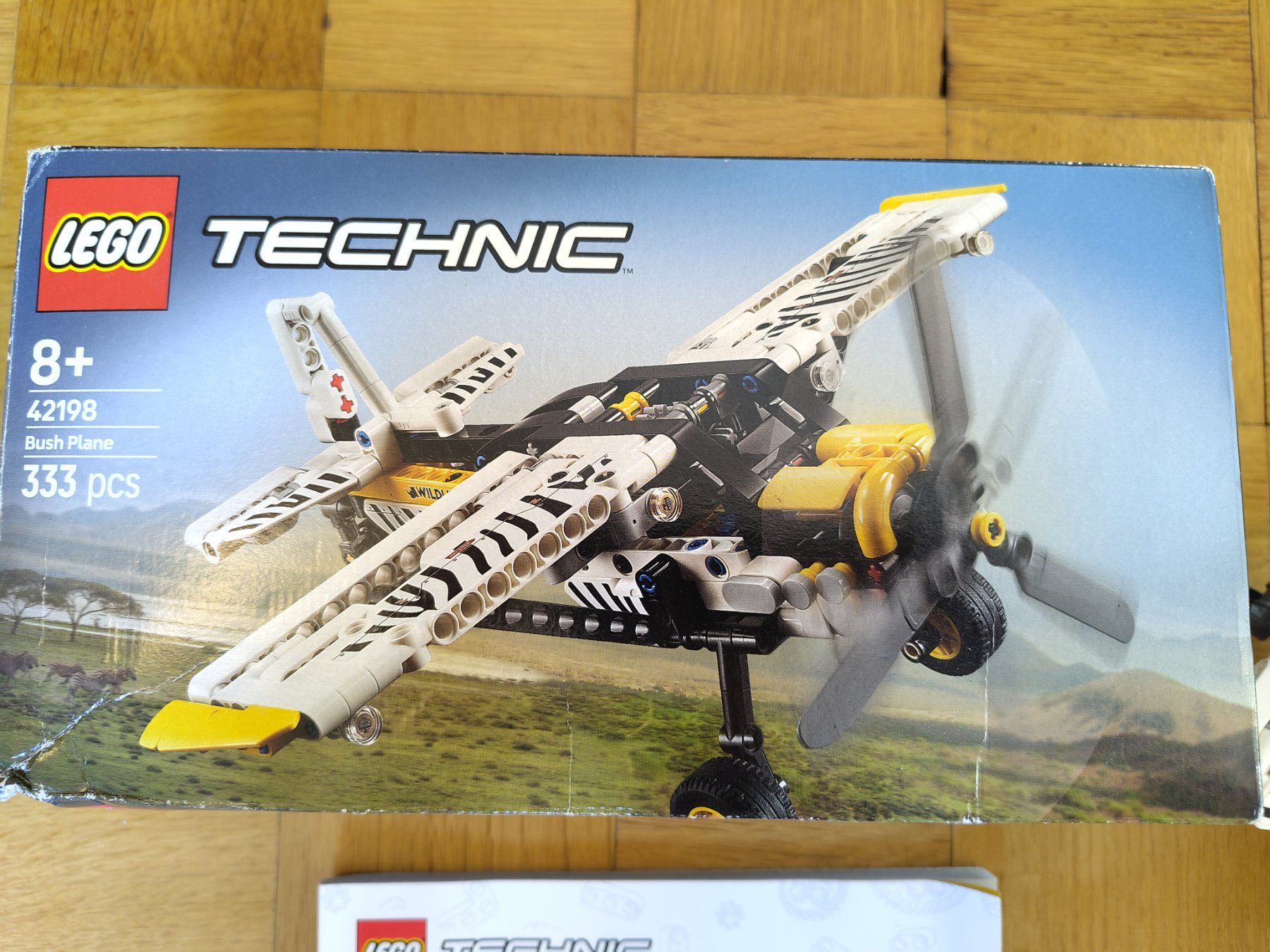 Lego Kit di costruzioni: Lego Technic Busch-Flugzeug Set 42198 – Usato da Olten venduto da magneto