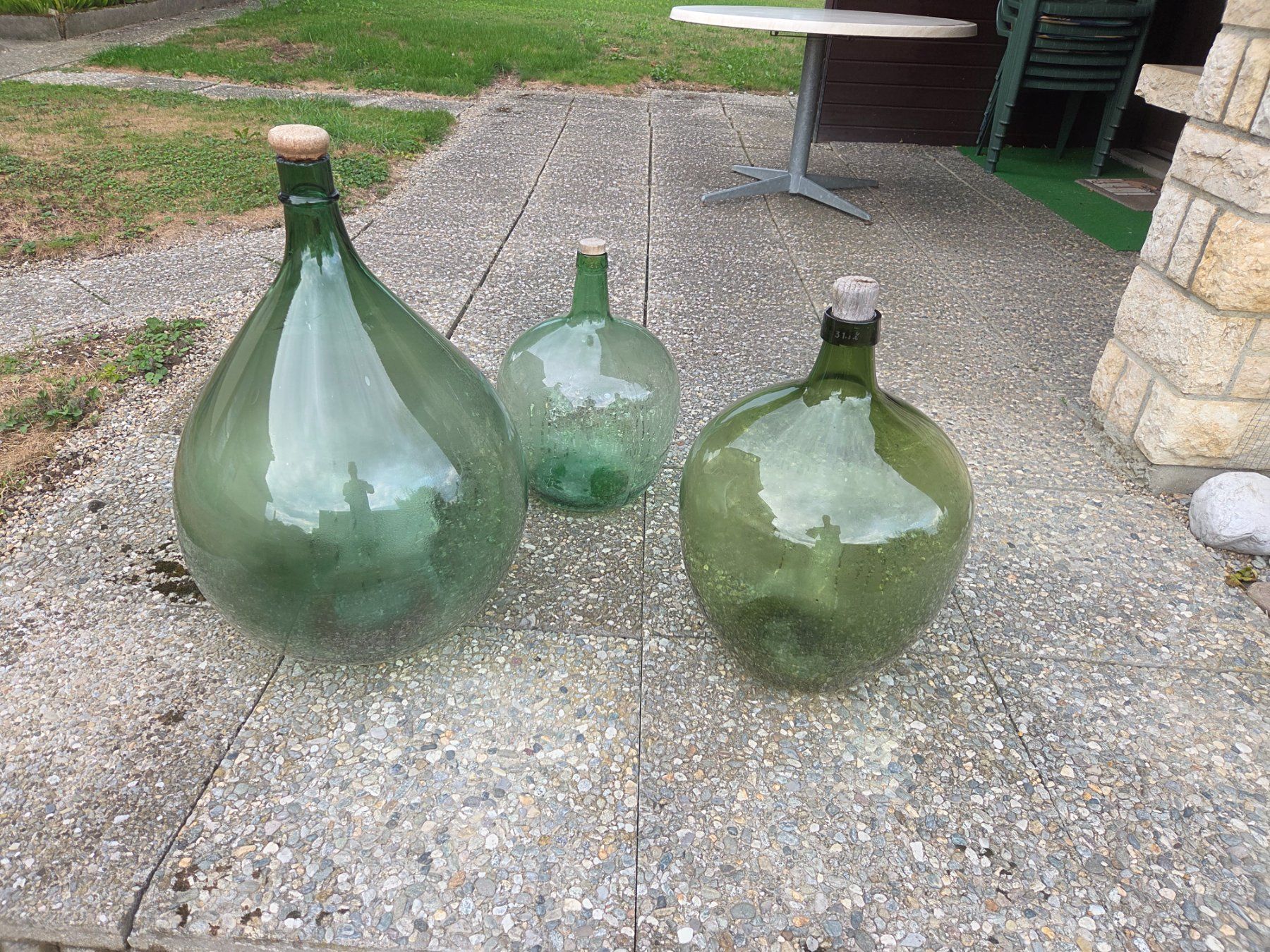 Accessoires: 3 Glasflaschen – D'occasion à Auw par sta_x2zb