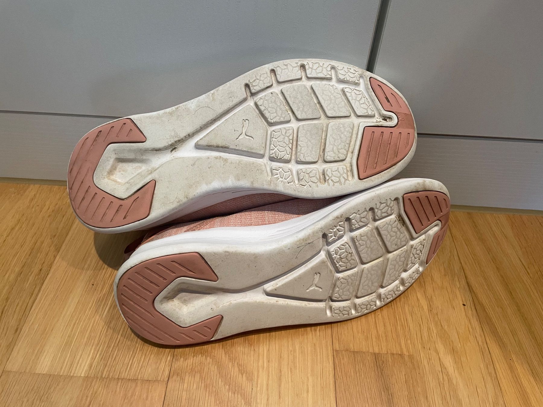 Puma Scarpe da donna: Puma Sneaker Damen Gr. 38.5 Rosa – Usato da Emmen venduto da Manu4414 2