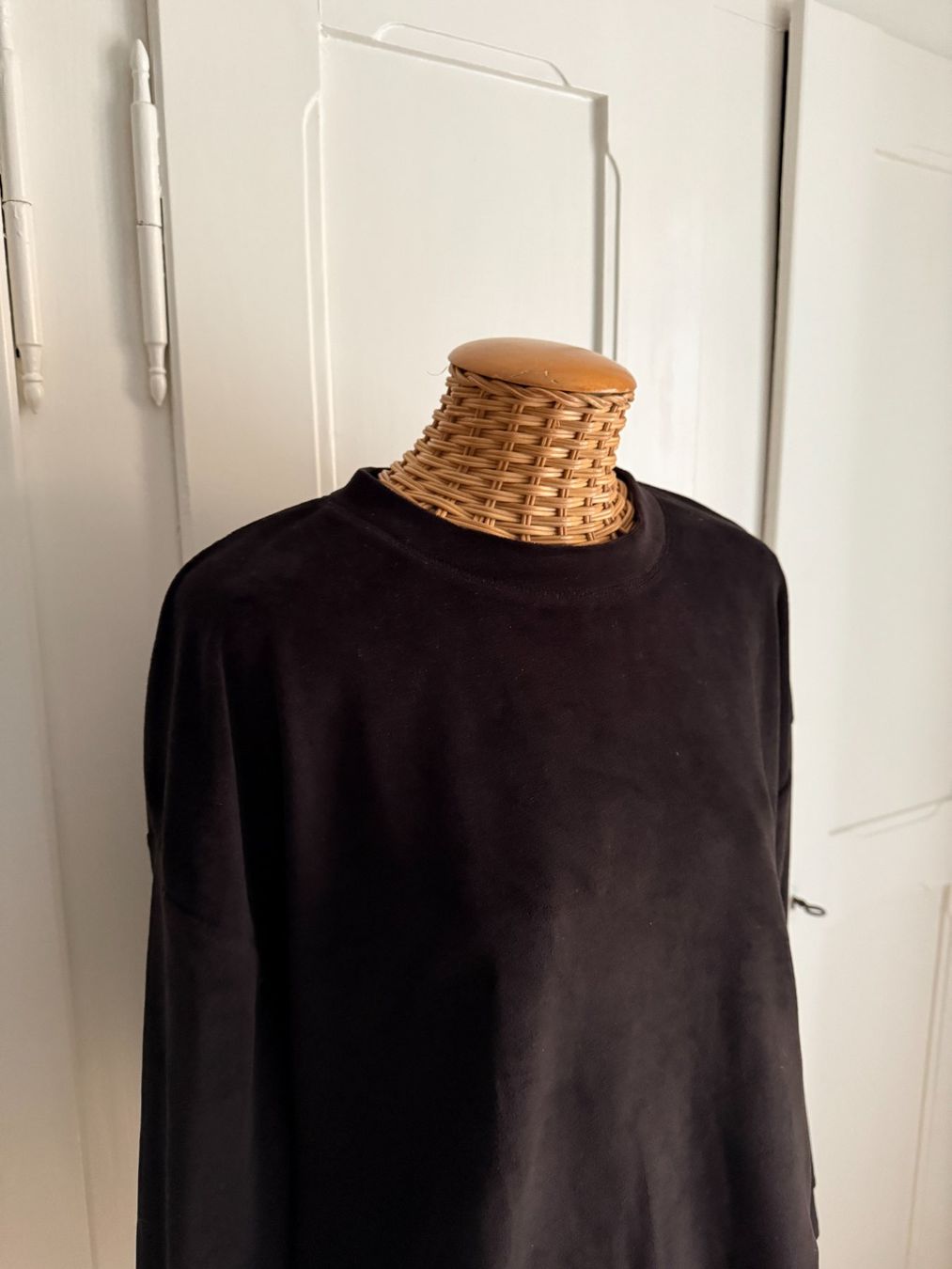 Gap Pullover & Sweatshirts: GAP - Samt Pullover schwarz XS – Gebraucht aus Zürich von Diazaio 1