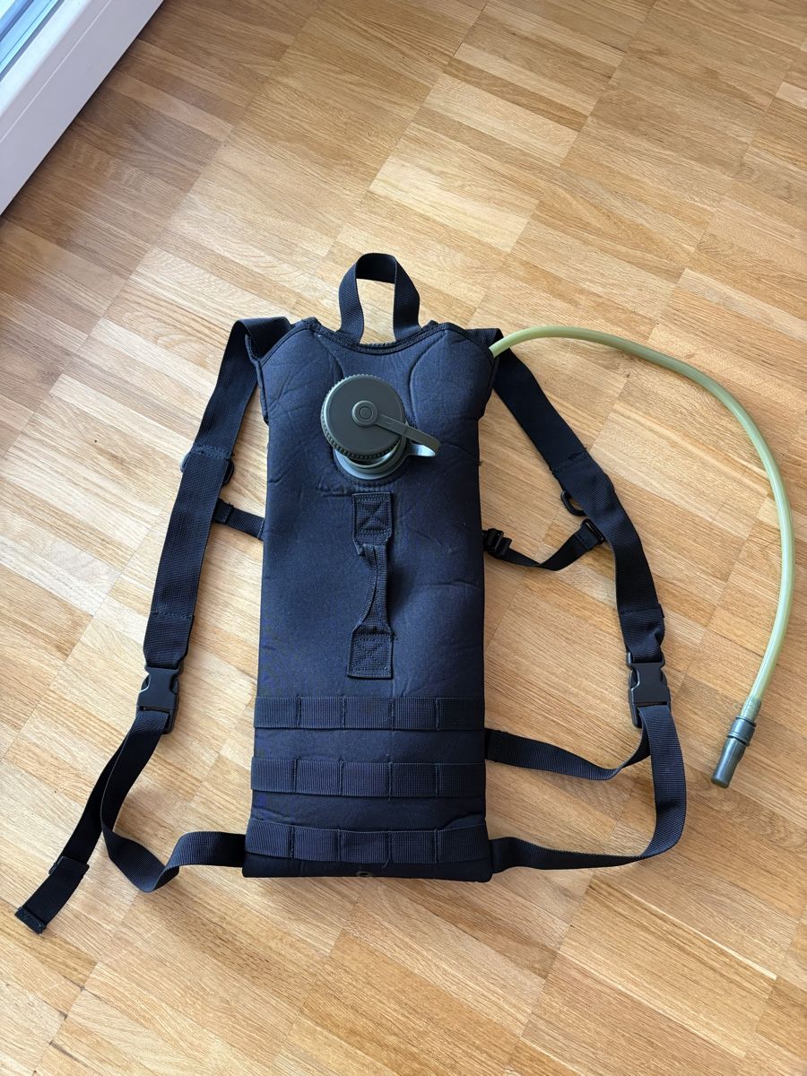 Mil-Tec Rucksäcke: Mil-Tec Trinkrucksack 3L – Neu (gemäss Beschreibung) aus Fribourg von bappenzell