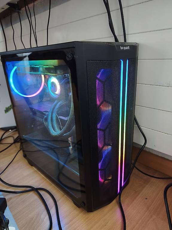 PC: High-End Gaming PC | RTX 4070 12 GB – Usato da Bazenheid venduto da ChristianGr