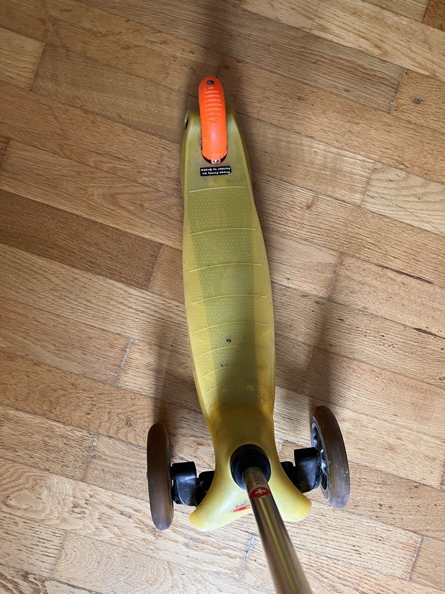 Micro Kickboard: Micro Scooter Mini gelb – Usato da Zürich venduto da Azzurro6 3