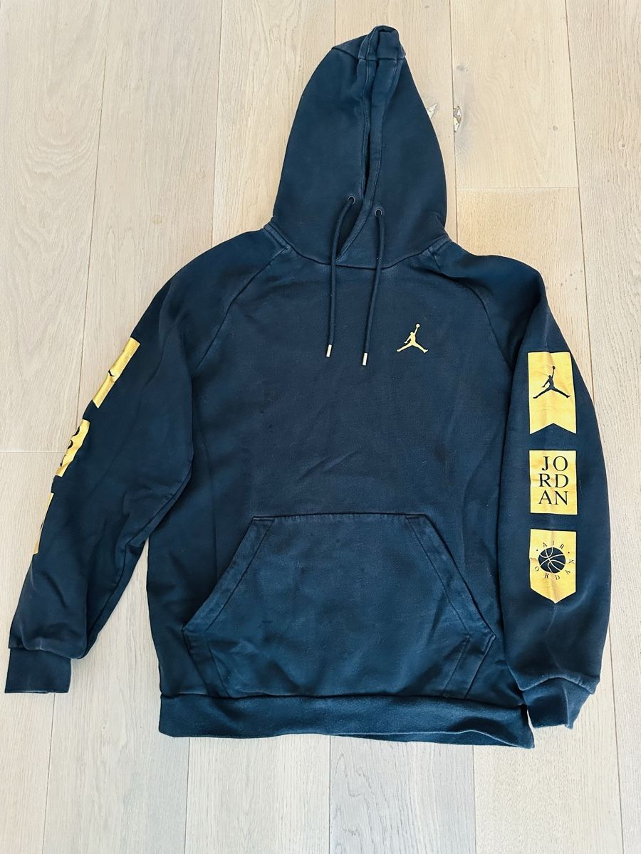 Jordan Pullover & Sweatshirts: Jordan Hoodie Gr. L – Gebraucht aus Bern von howi72
